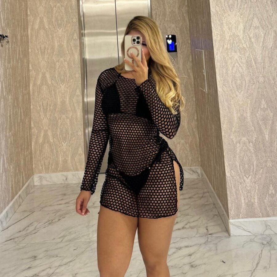 Salida de Baño de malla con apertura latera en blanco y negro